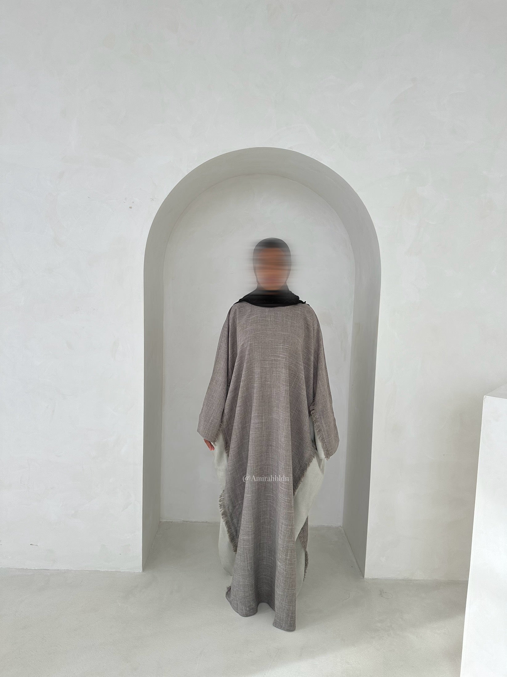 Tawazun Bisht set