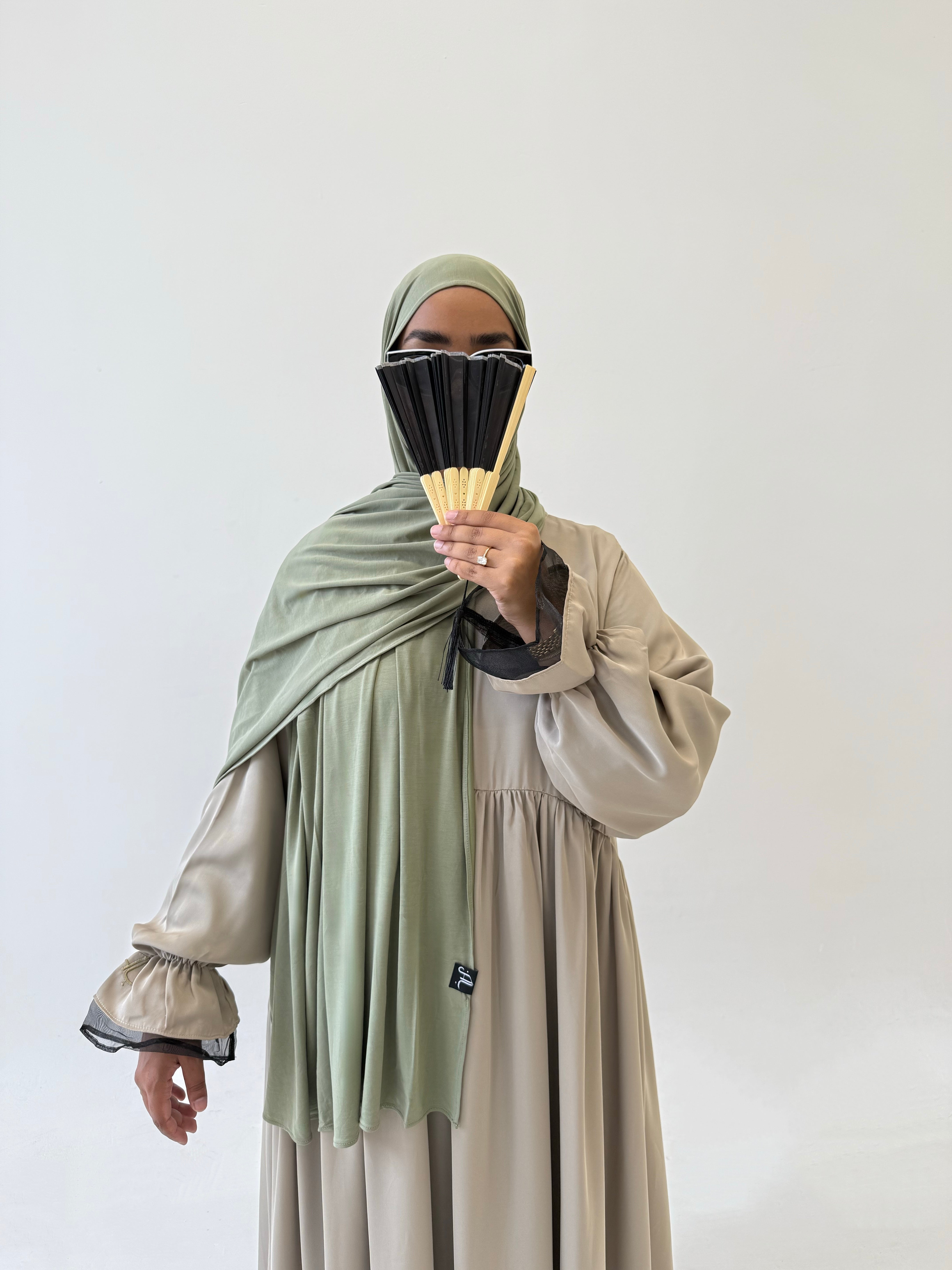 Breathable jersey scarf