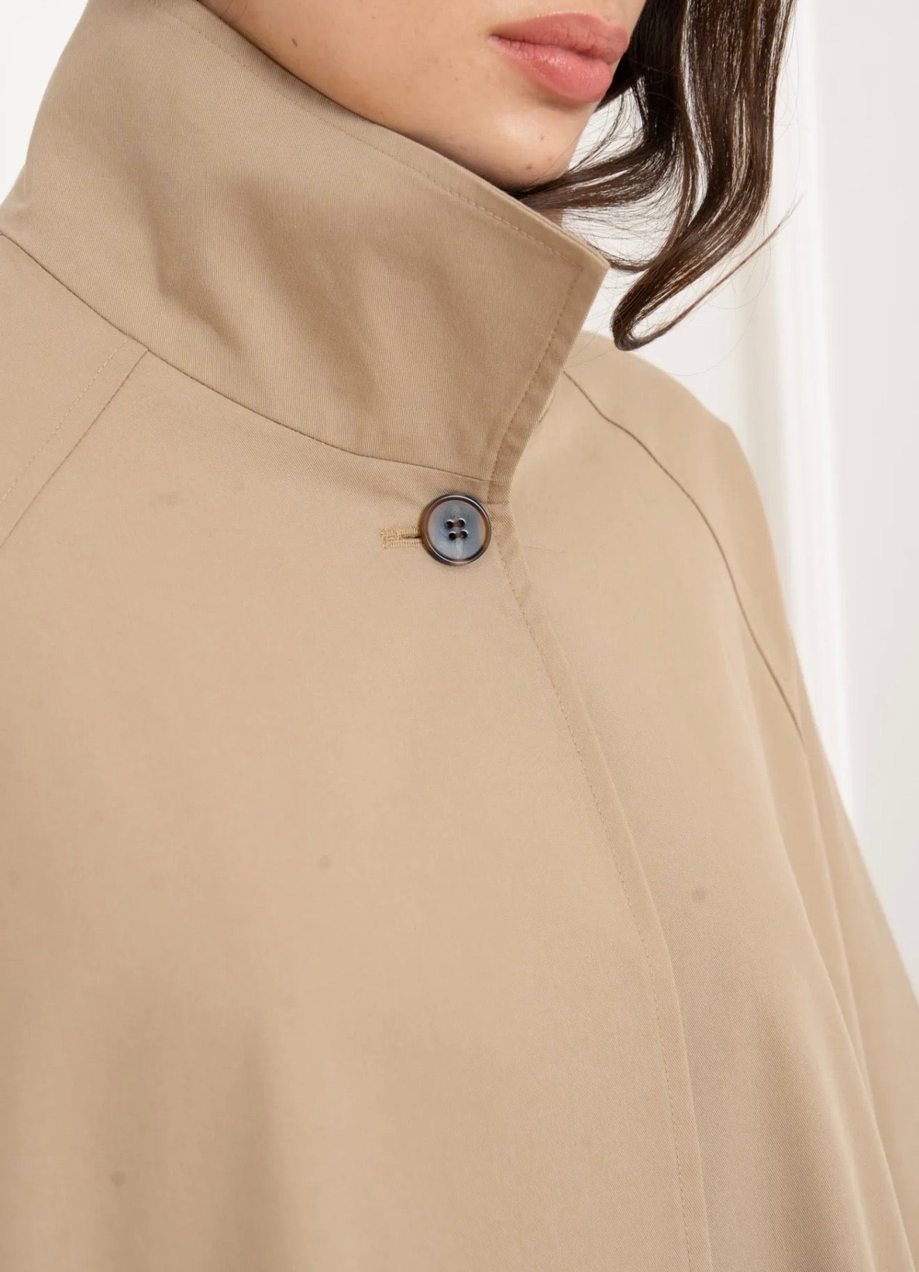 Lola Cape trench