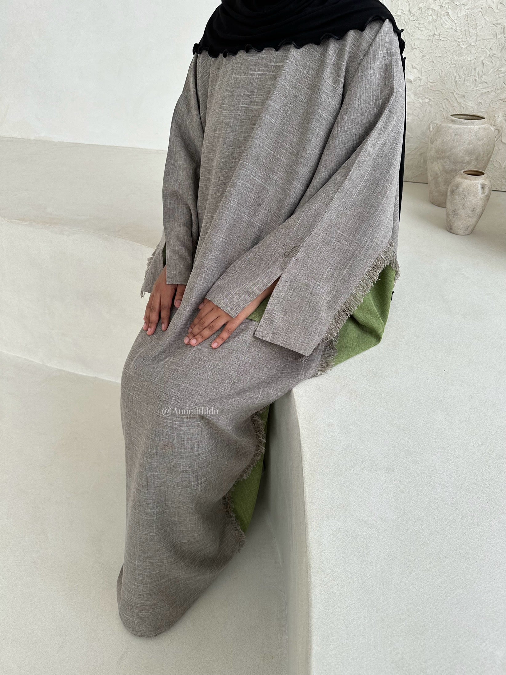 Tawazun Bisht set