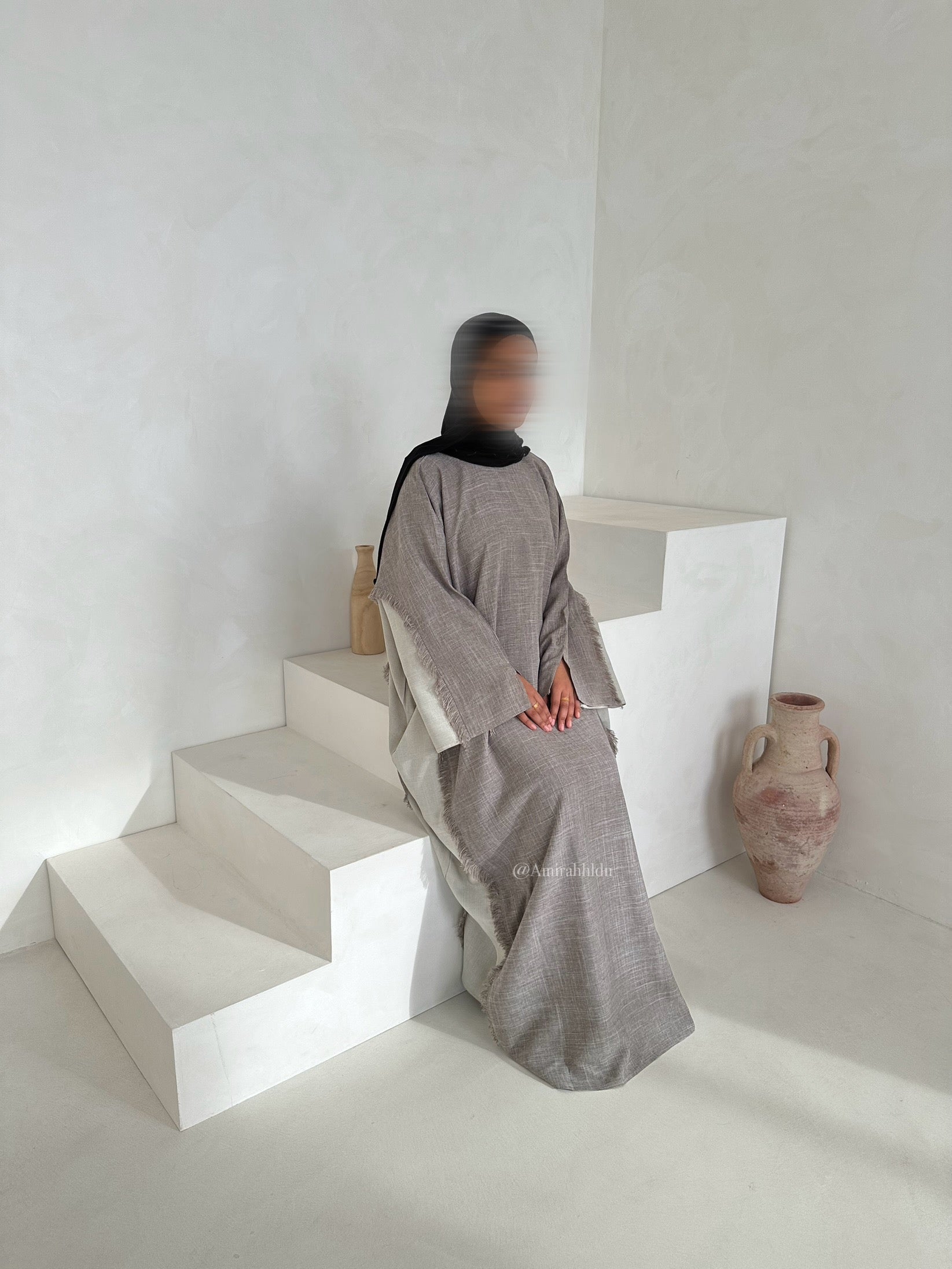 Tawazun Bisht set