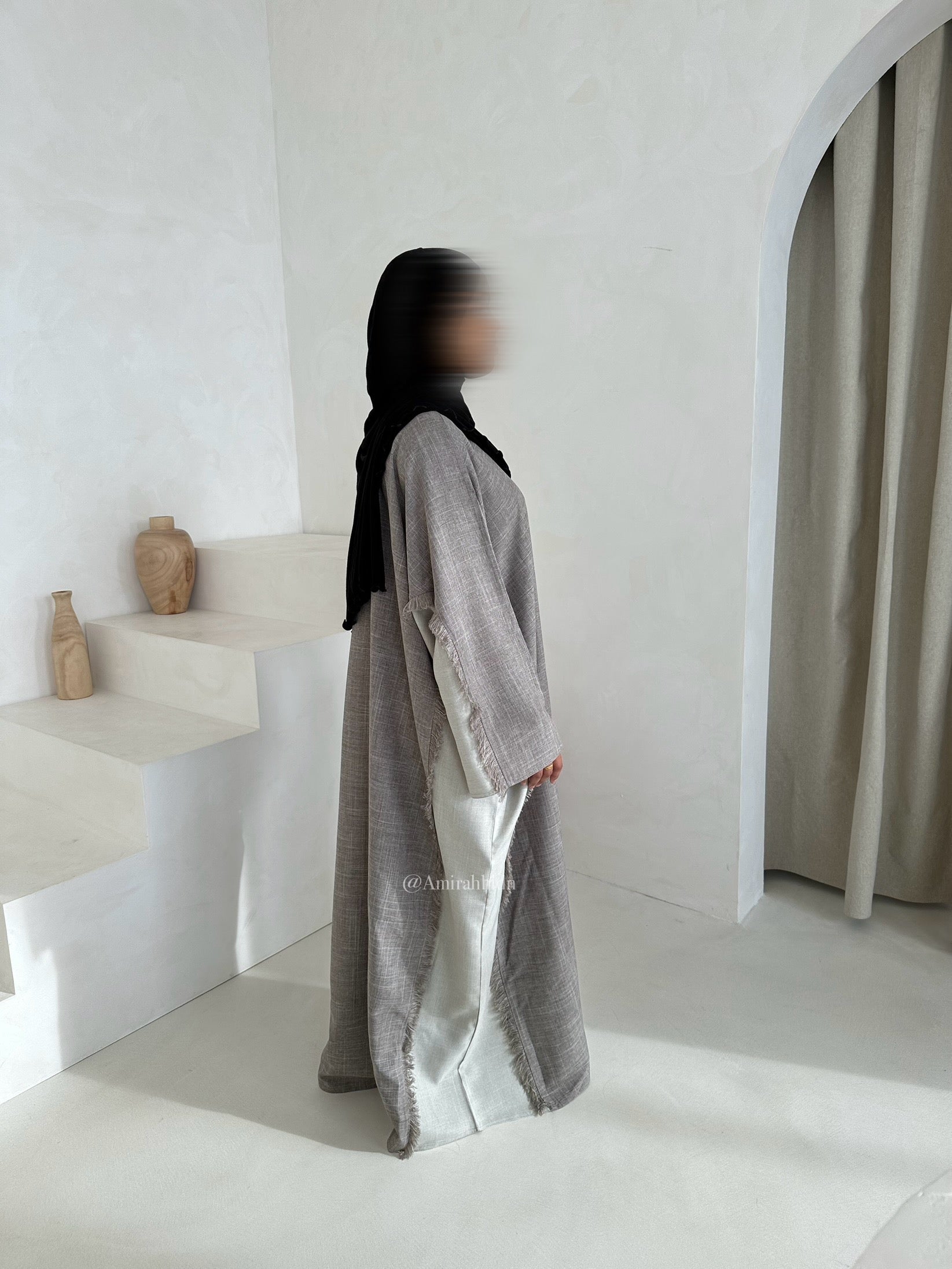 Tawazun Bisht set