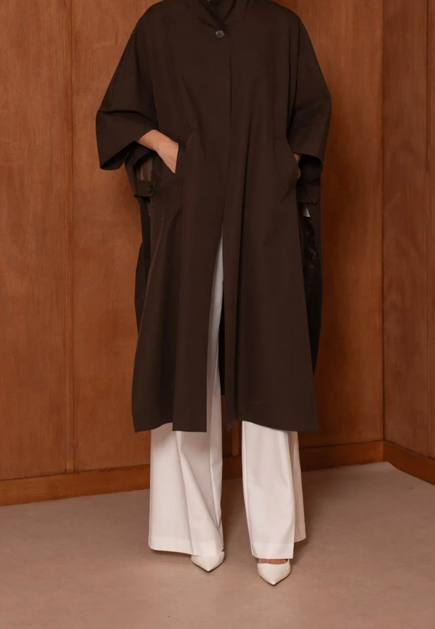 Lola Cape trench
