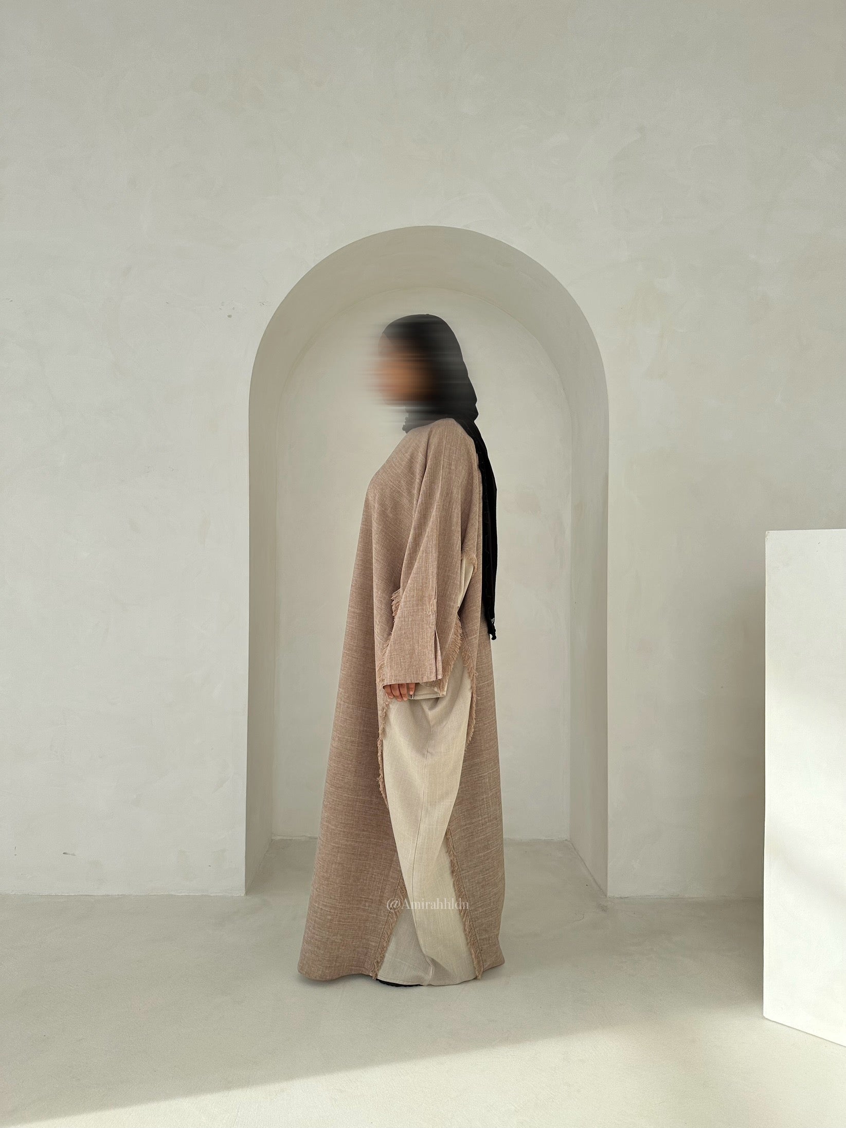 Tawazun Bisht set