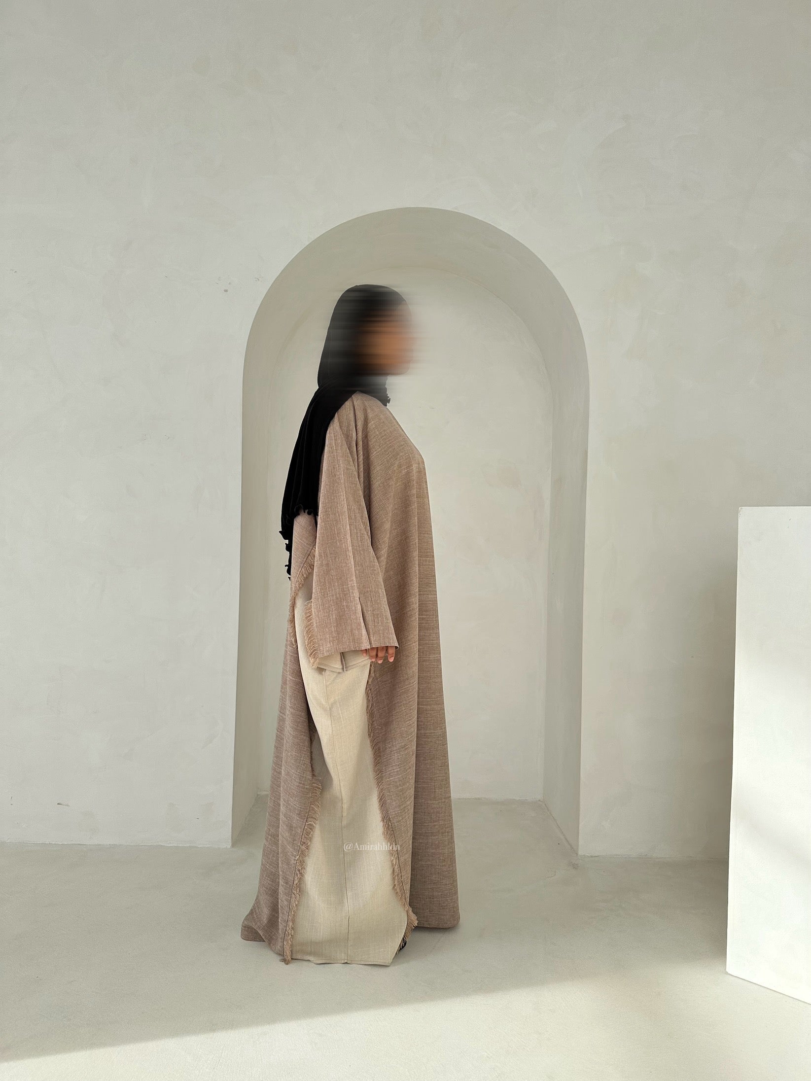 Tawazun Bisht set