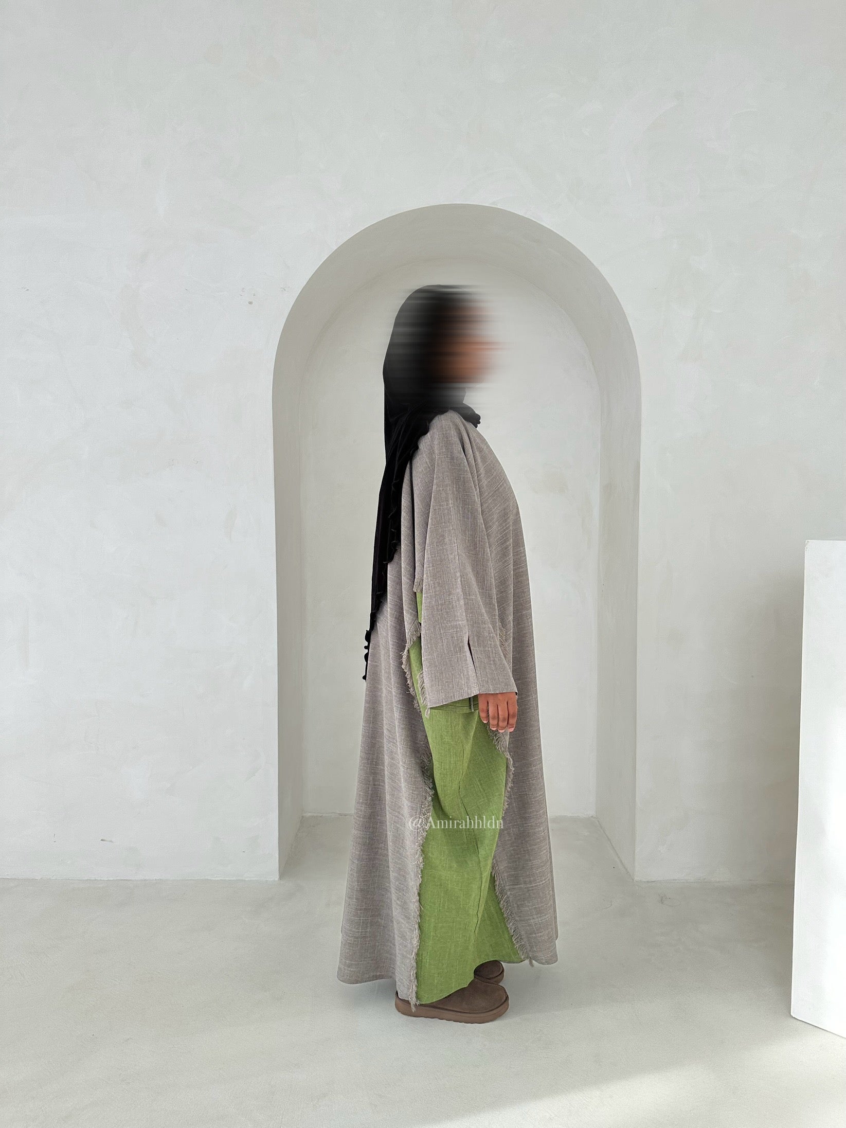 Tawazun Bisht set