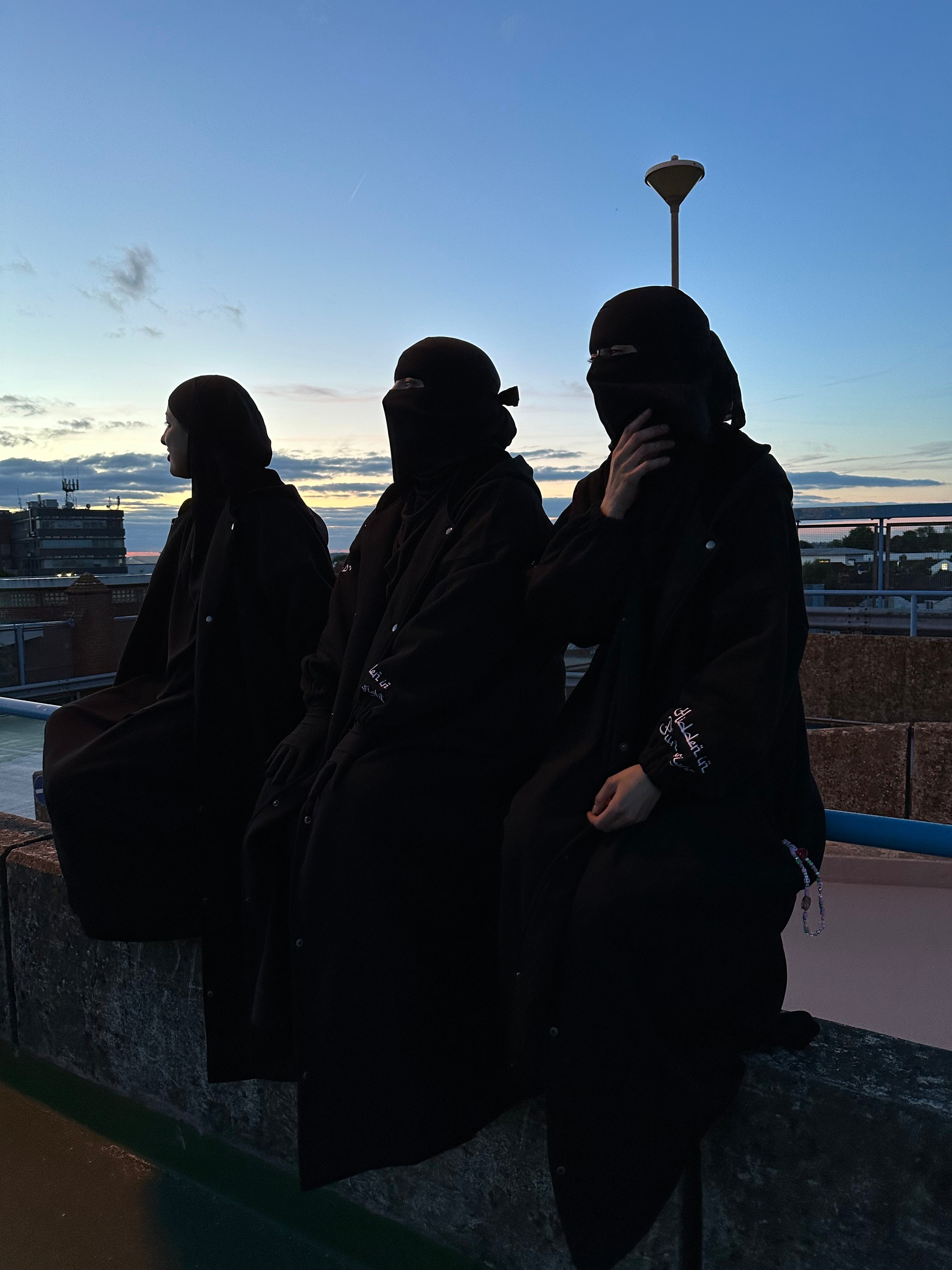 single split niqab - short
