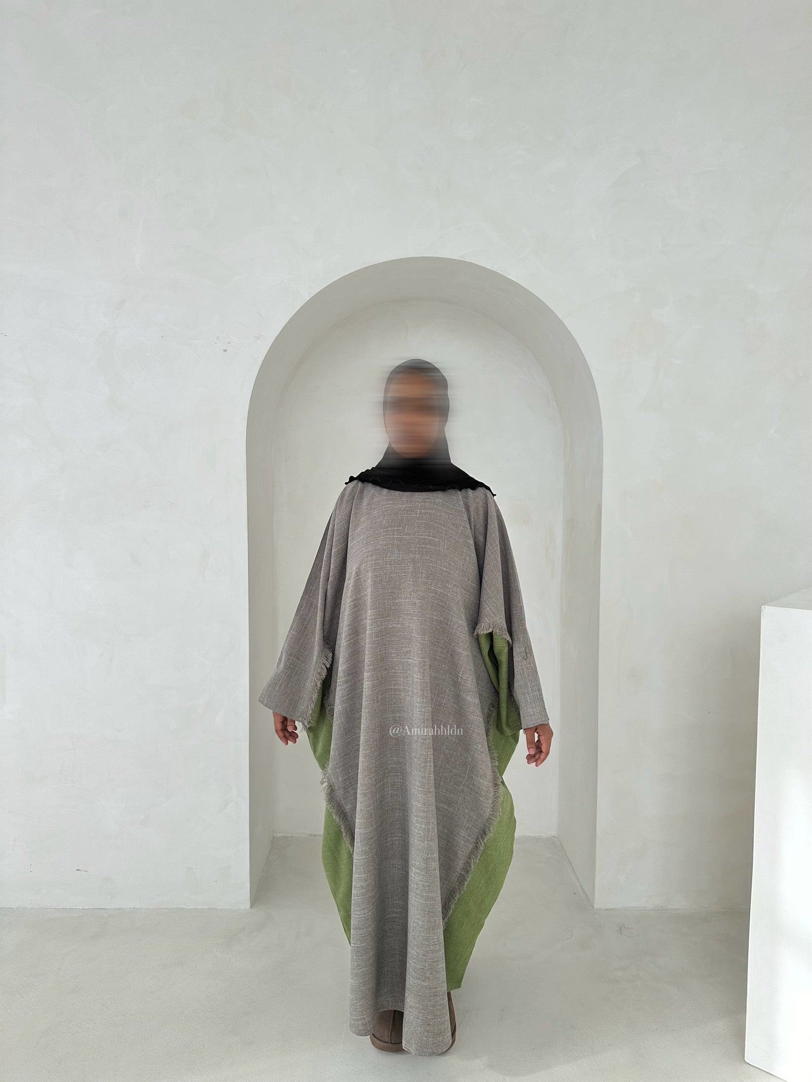 Tawazun Bisht set