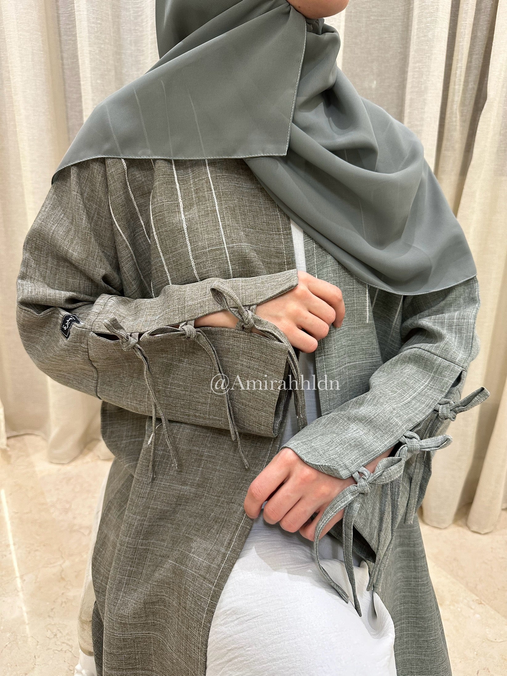 Shades of Akhdar Abaya set