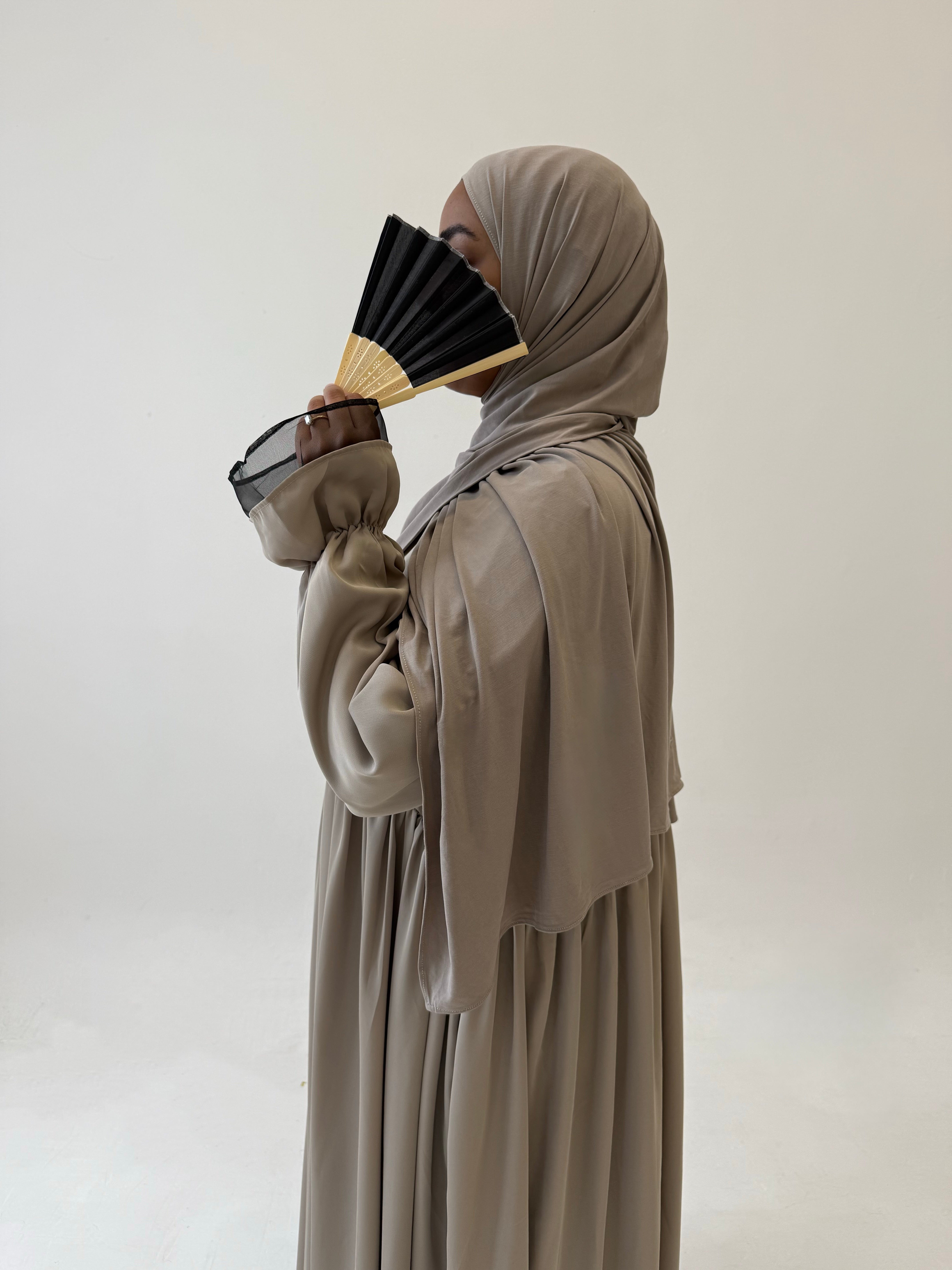 Breathable jersey scarf