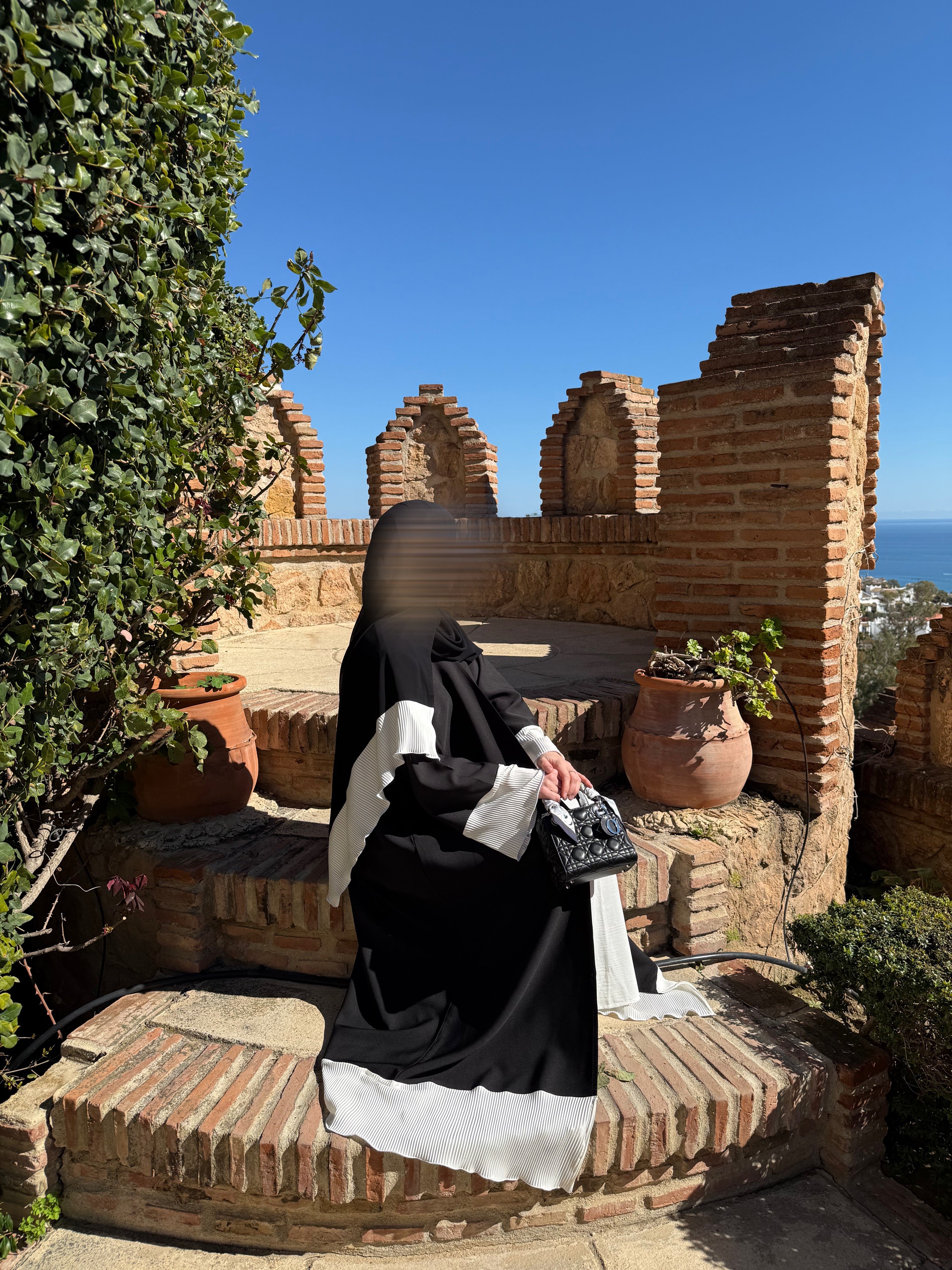 Pleat Abaya