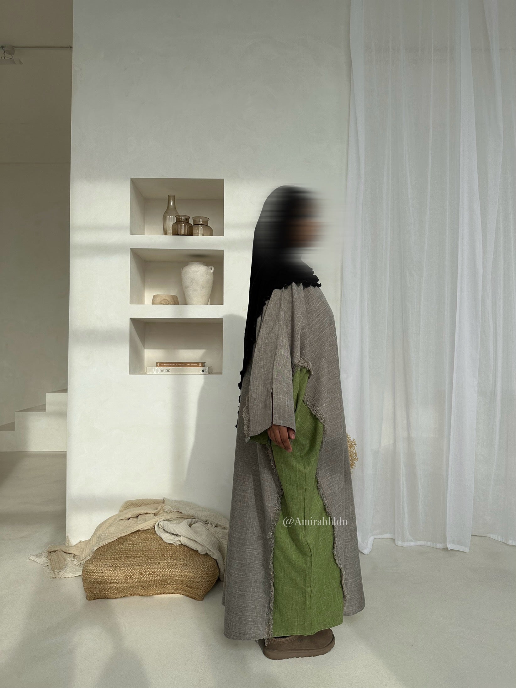 Tawazun Bisht set