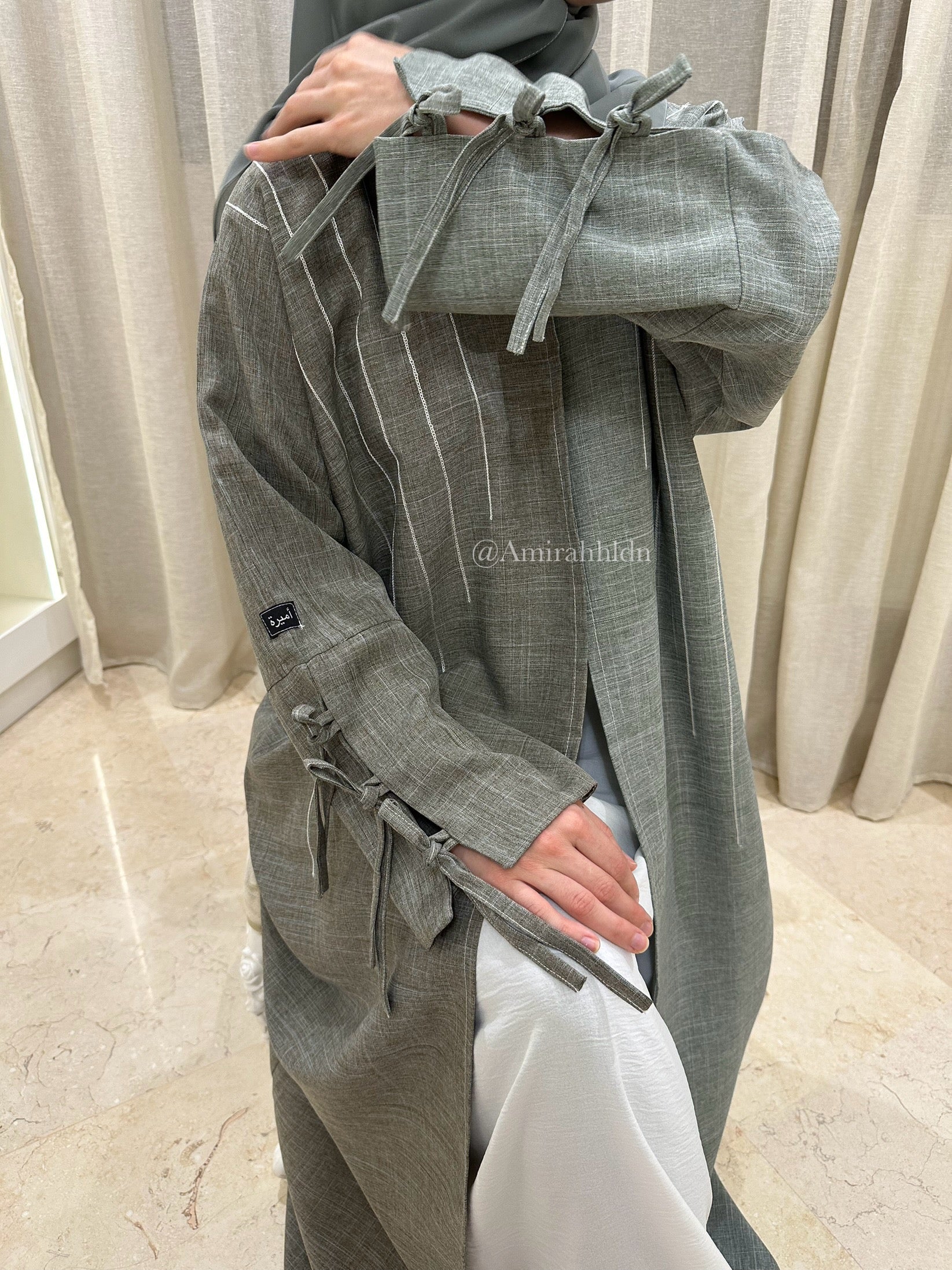 Shades of Akhdar Abaya set