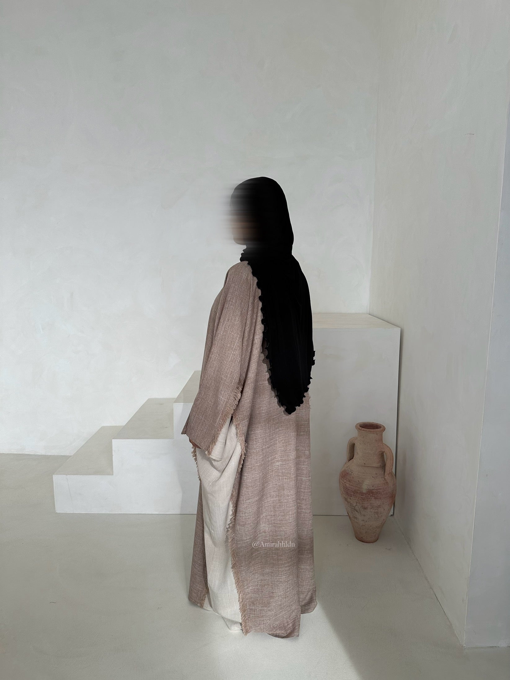 Tawazun Bisht set