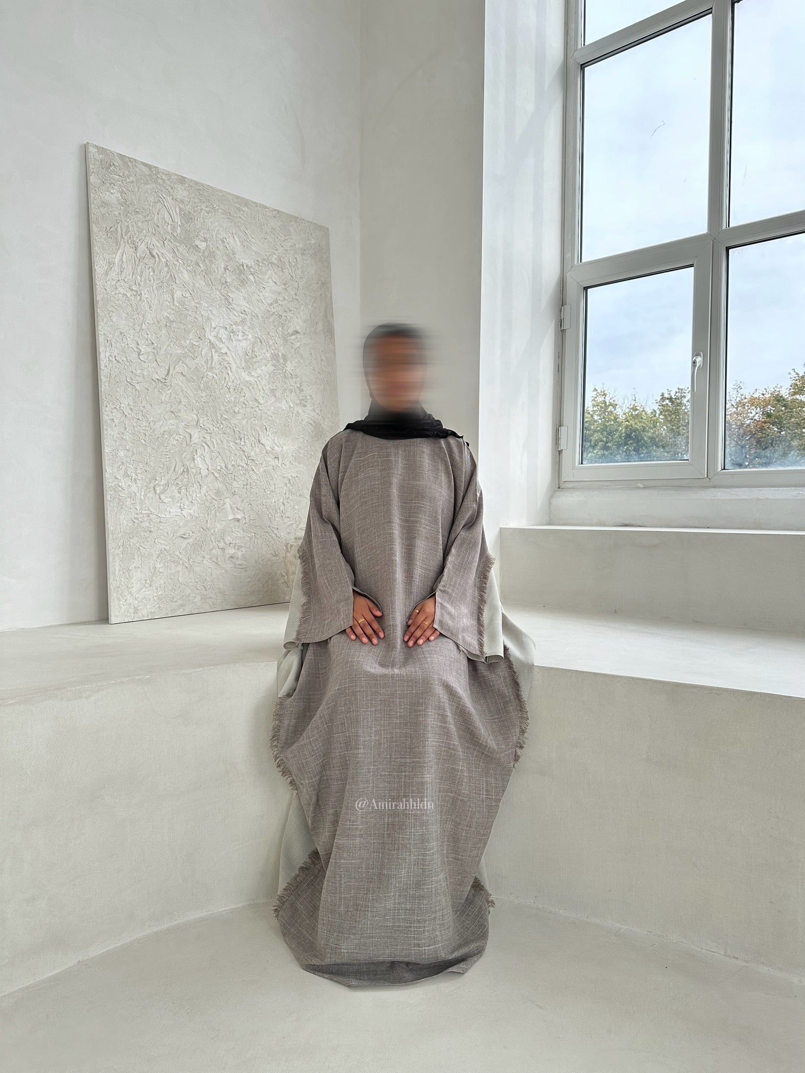 Tawazun Bisht set