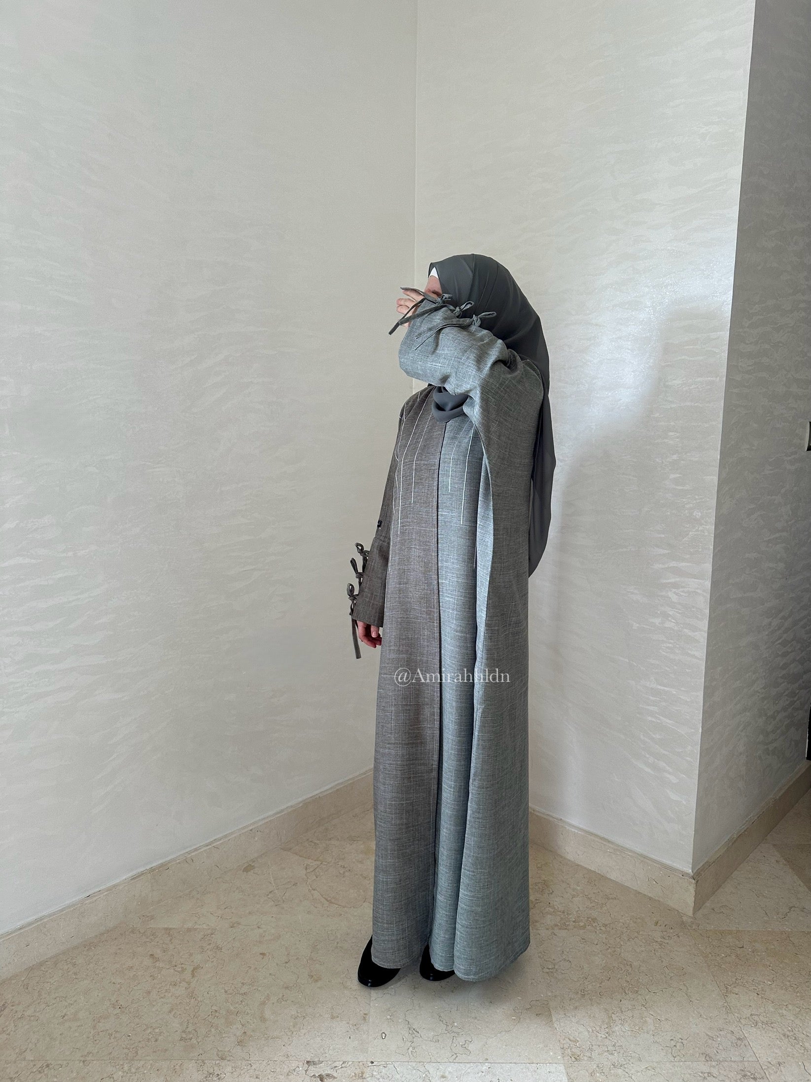 Shades of Akhdar Abaya set