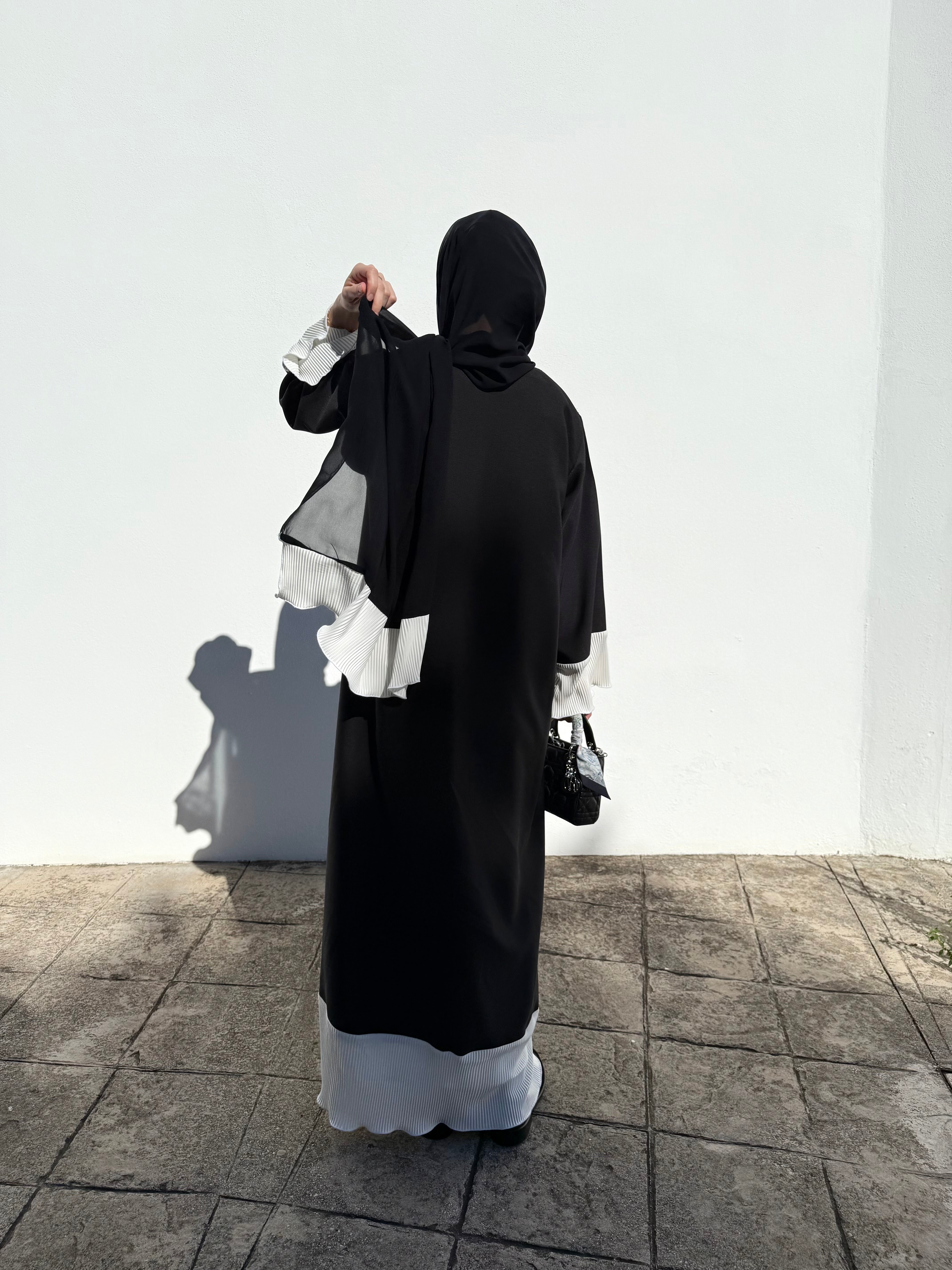 Pleat Abaya