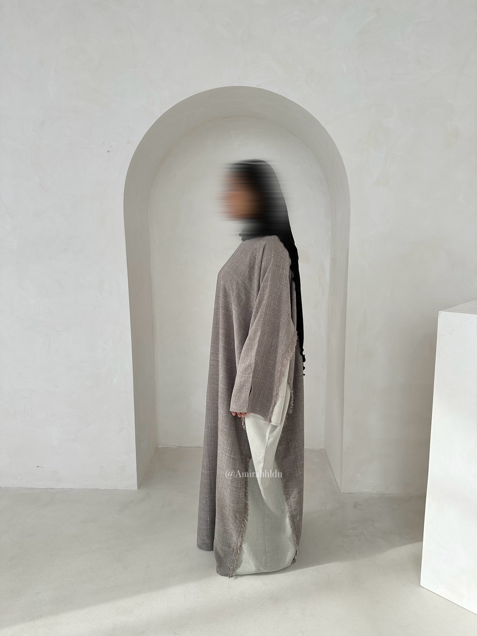 Tawazun Bisht set