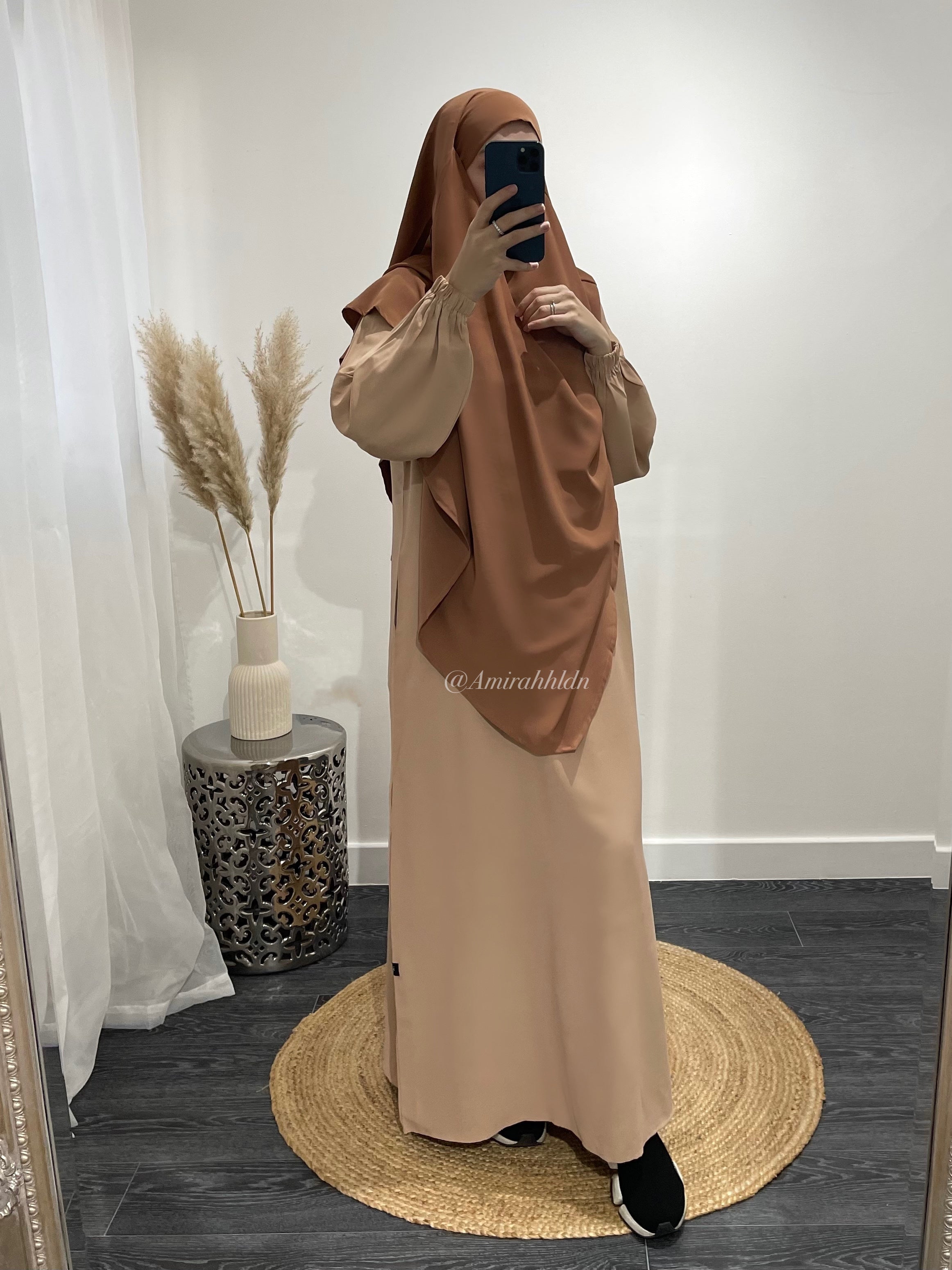Cream Alaina Abaya