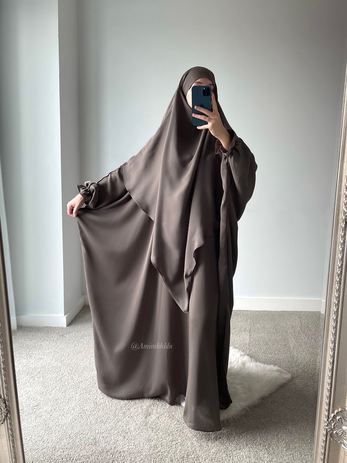 Light grey Ruffle sleeve abaya