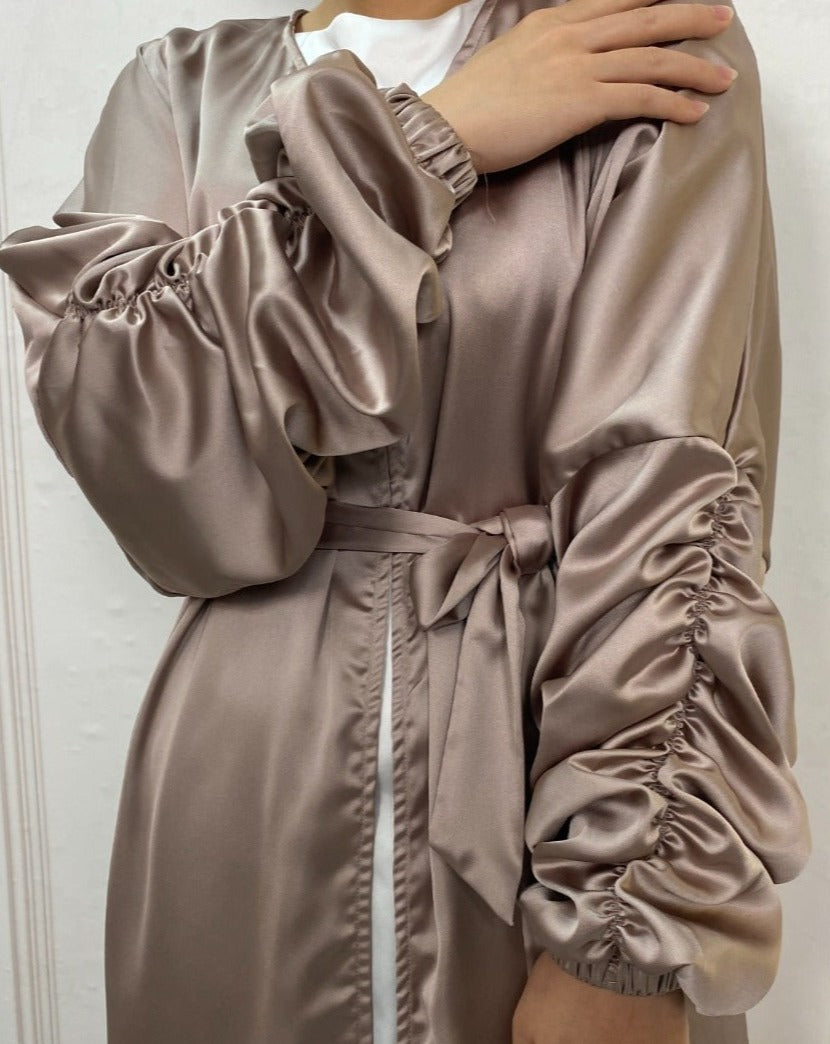 Champagne Satin Louisá Abaya
