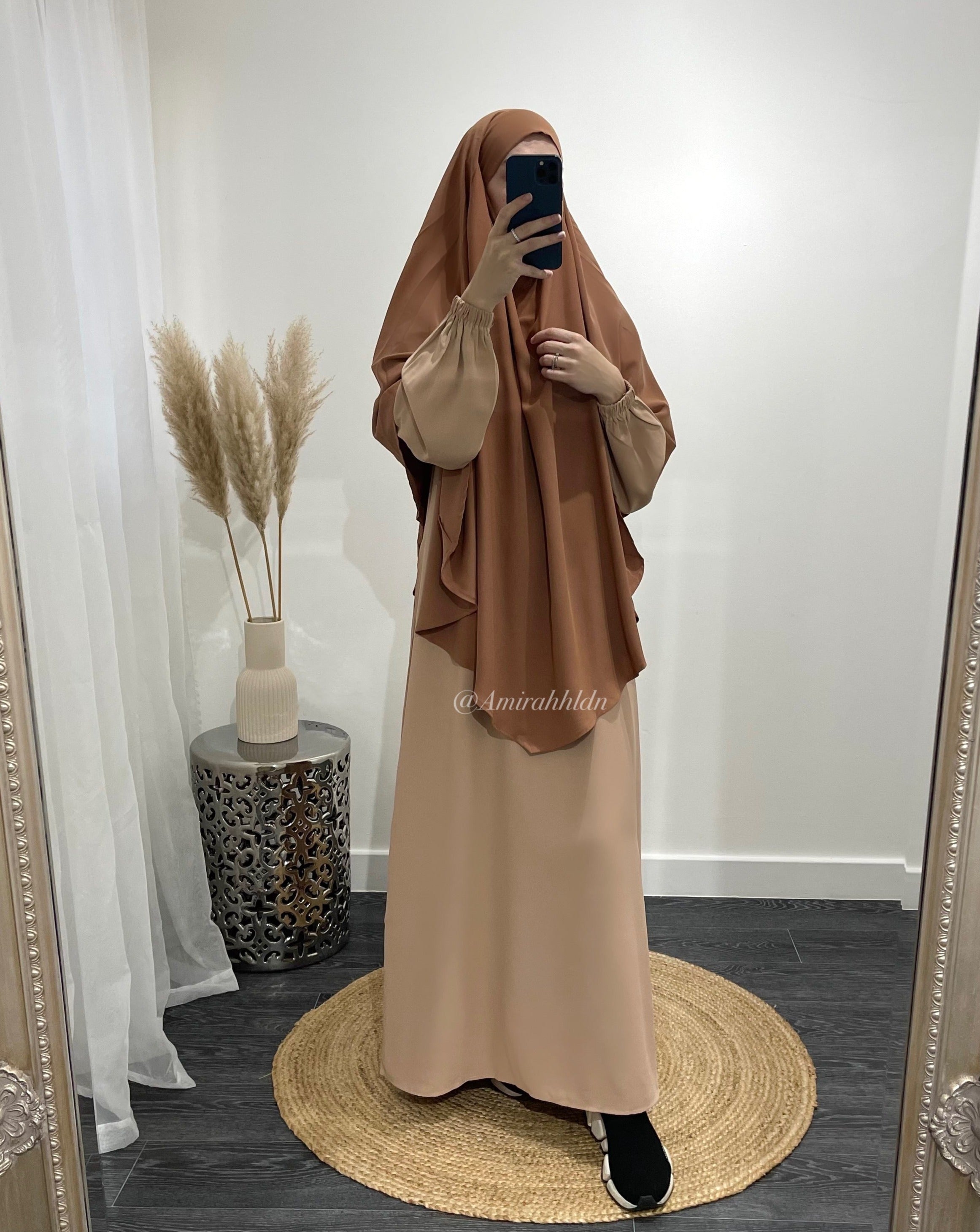 Cream Alaina Abaya