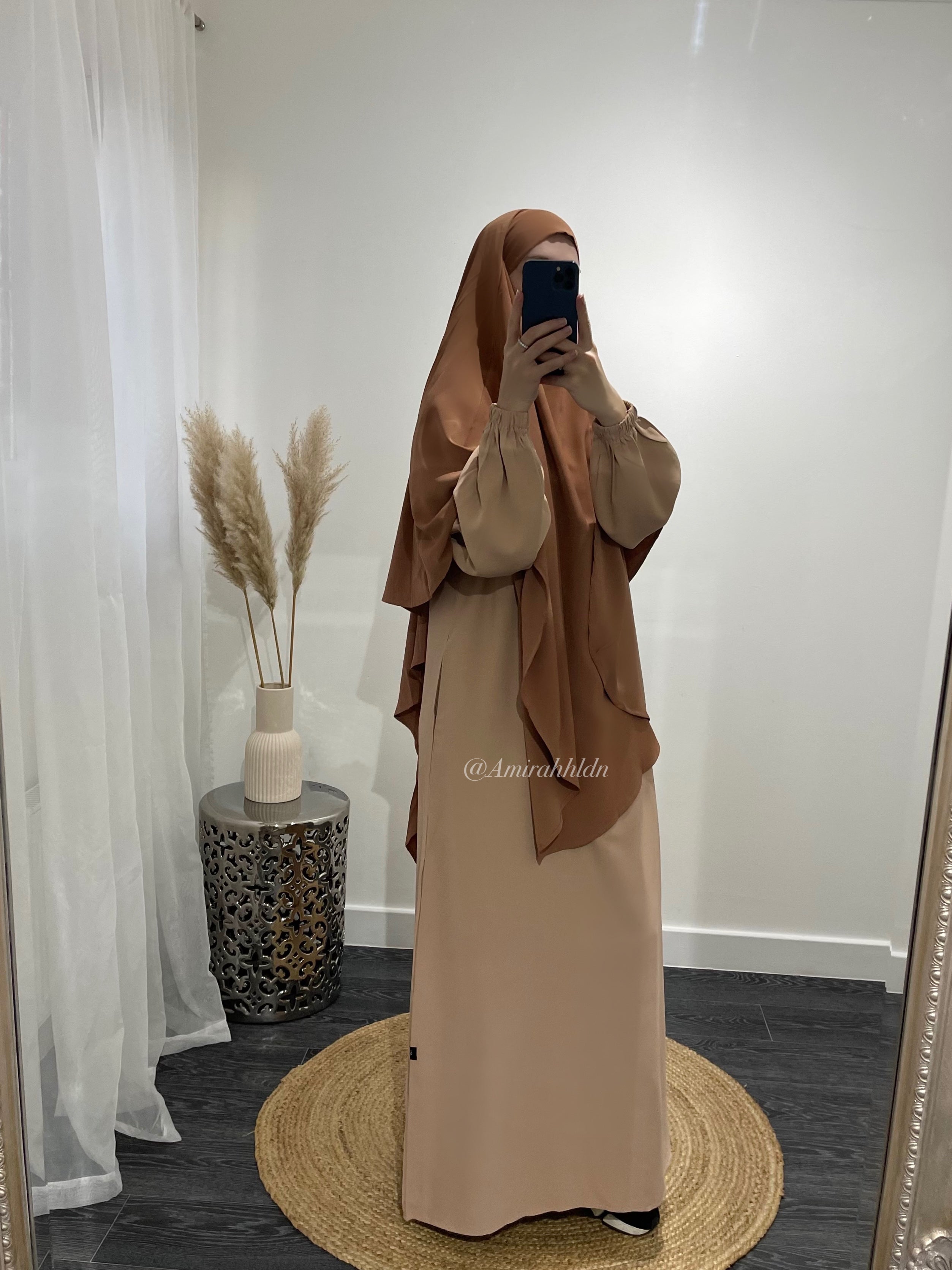 Cream Alaina Abaya