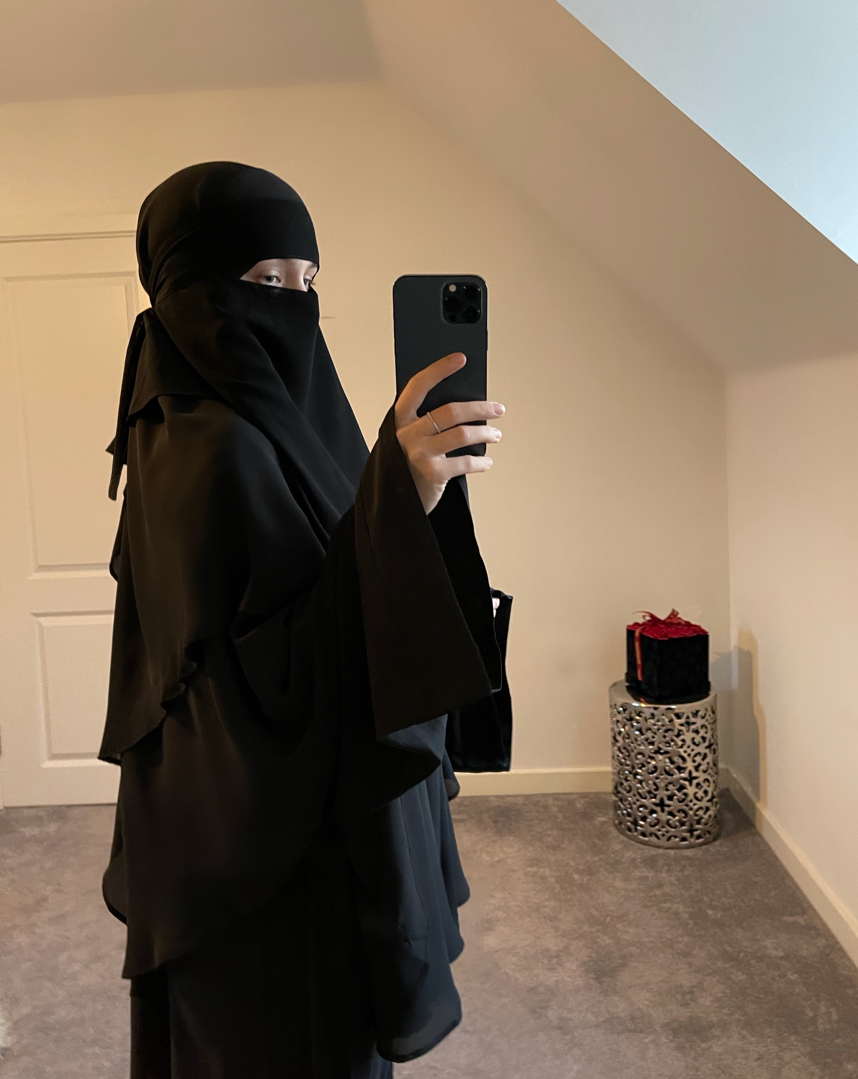 Single layer niqab