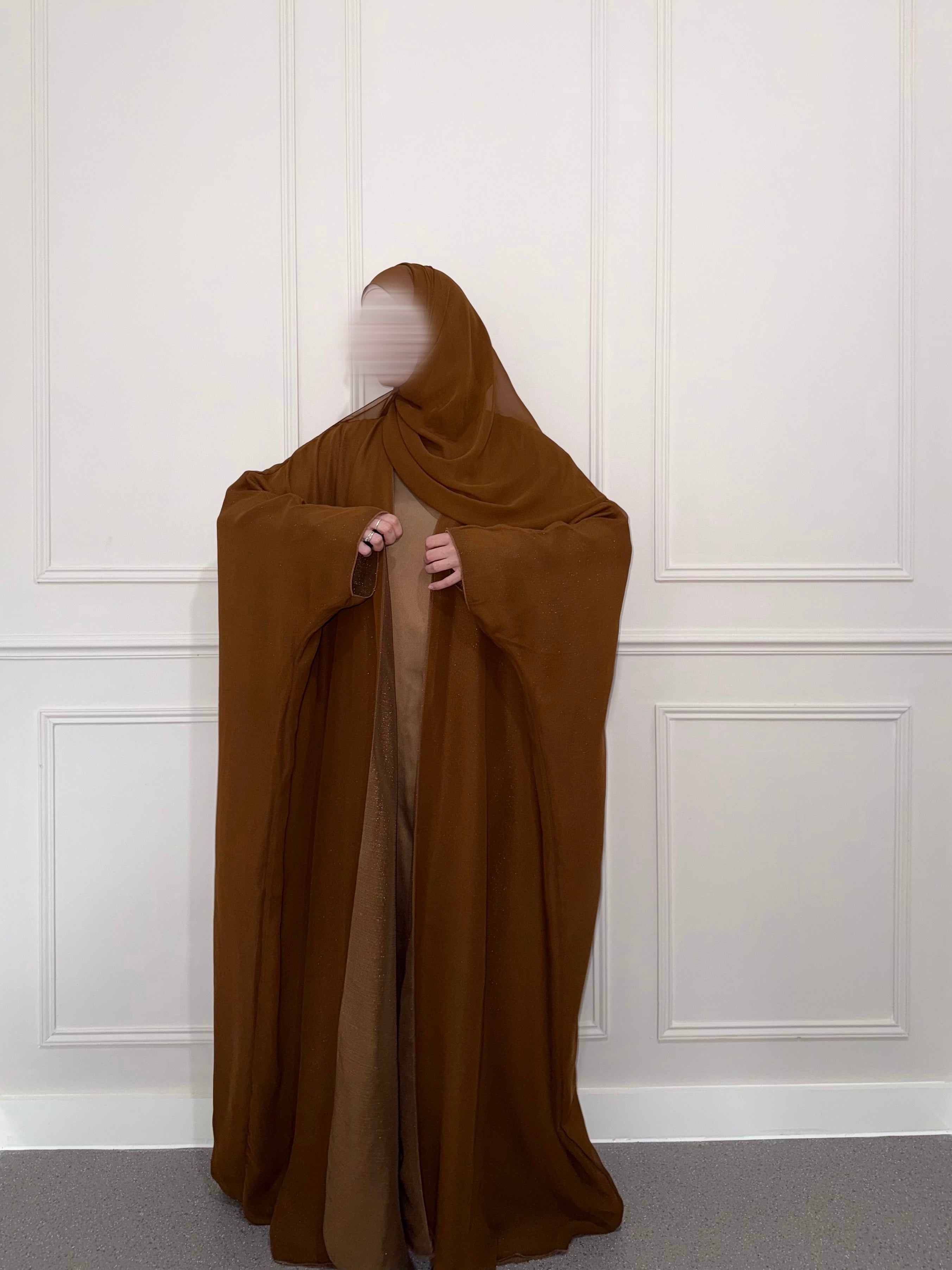 The Banaat abaya set