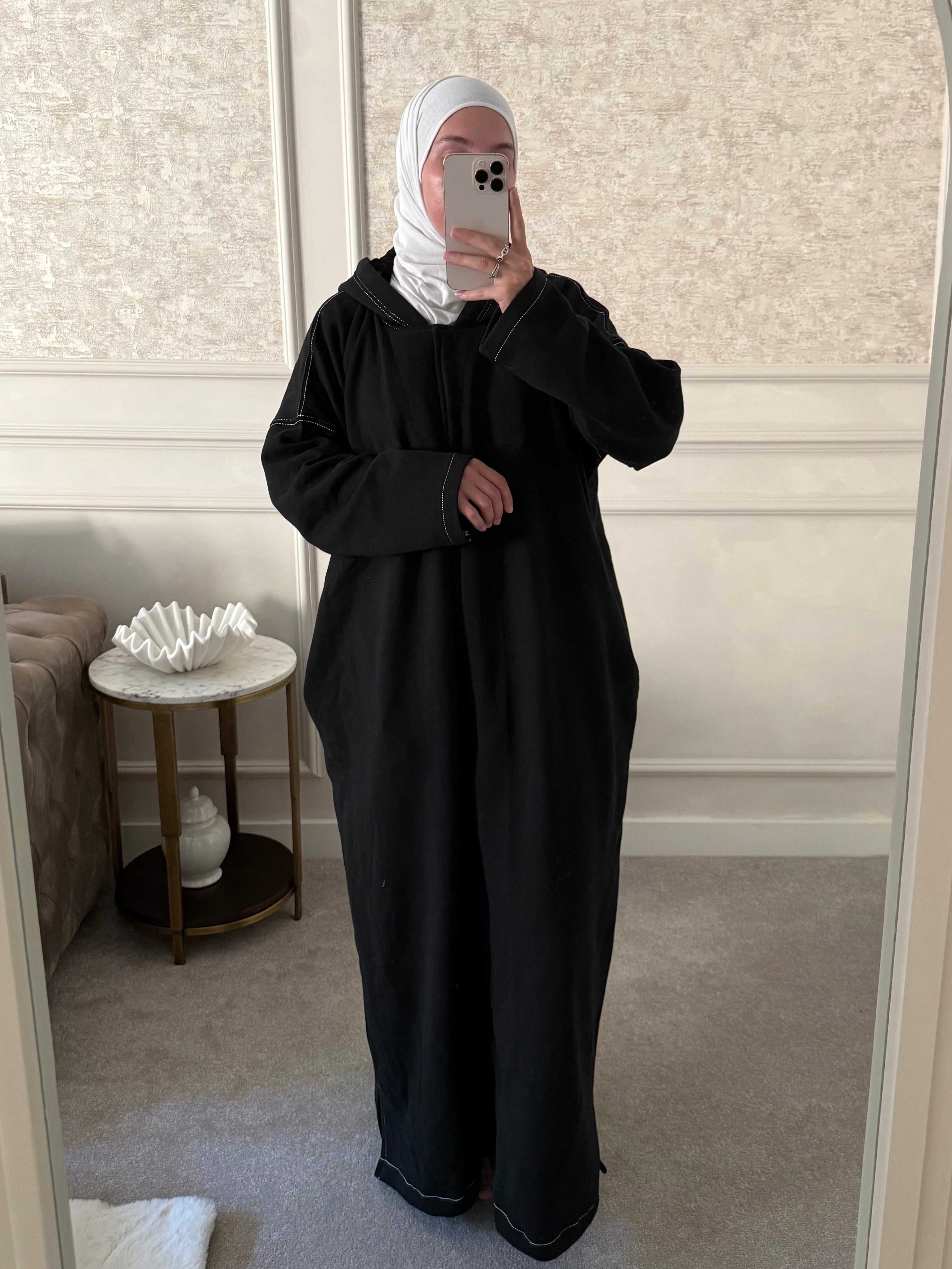 Hoodaya Aswad