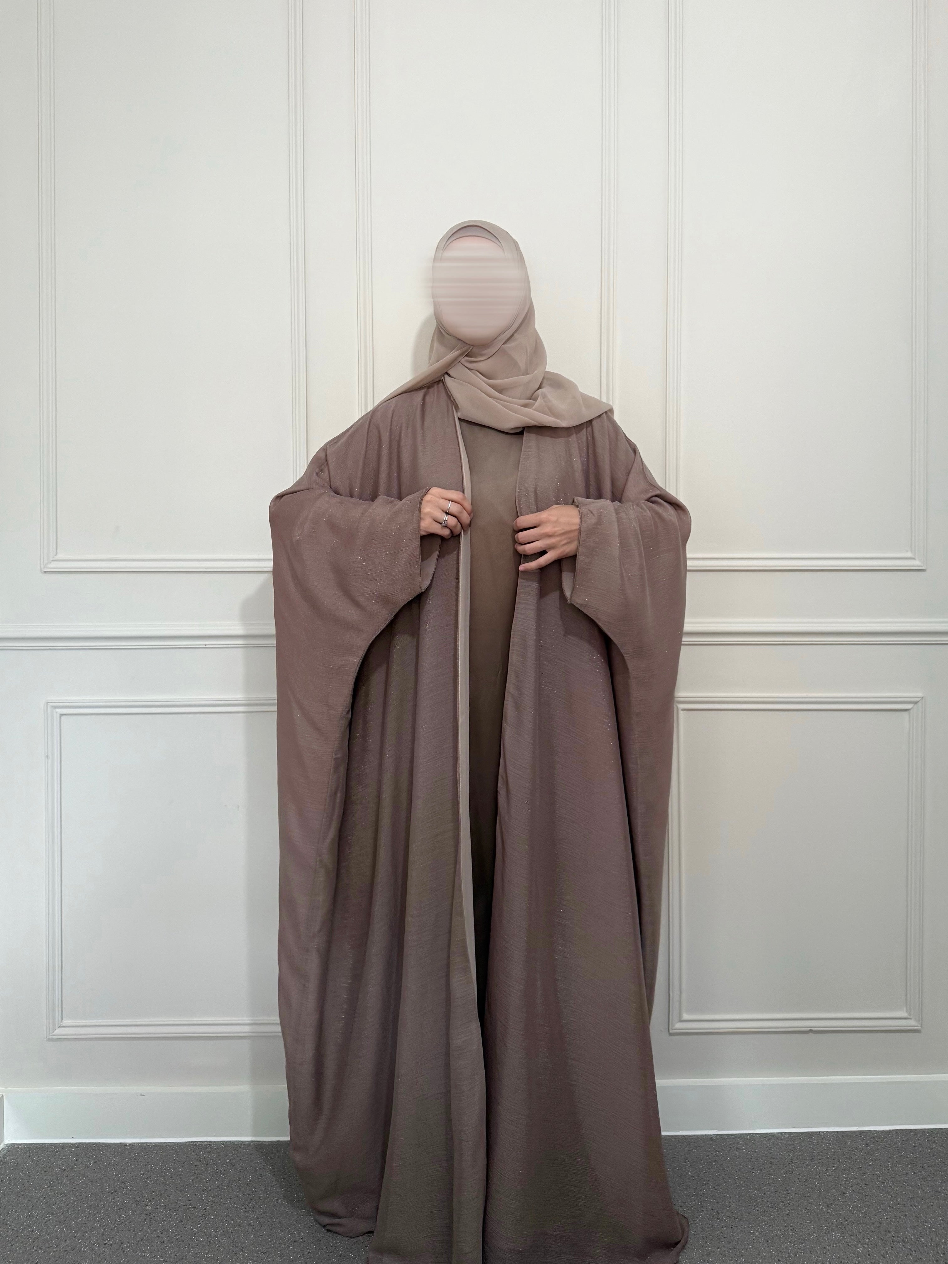 The Banaat abaya set
