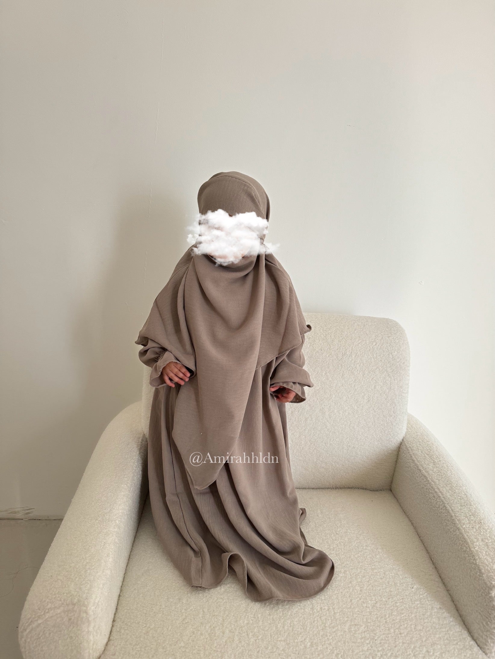 Kids Amanah abaya and Khimar set - Ruffle sleeve