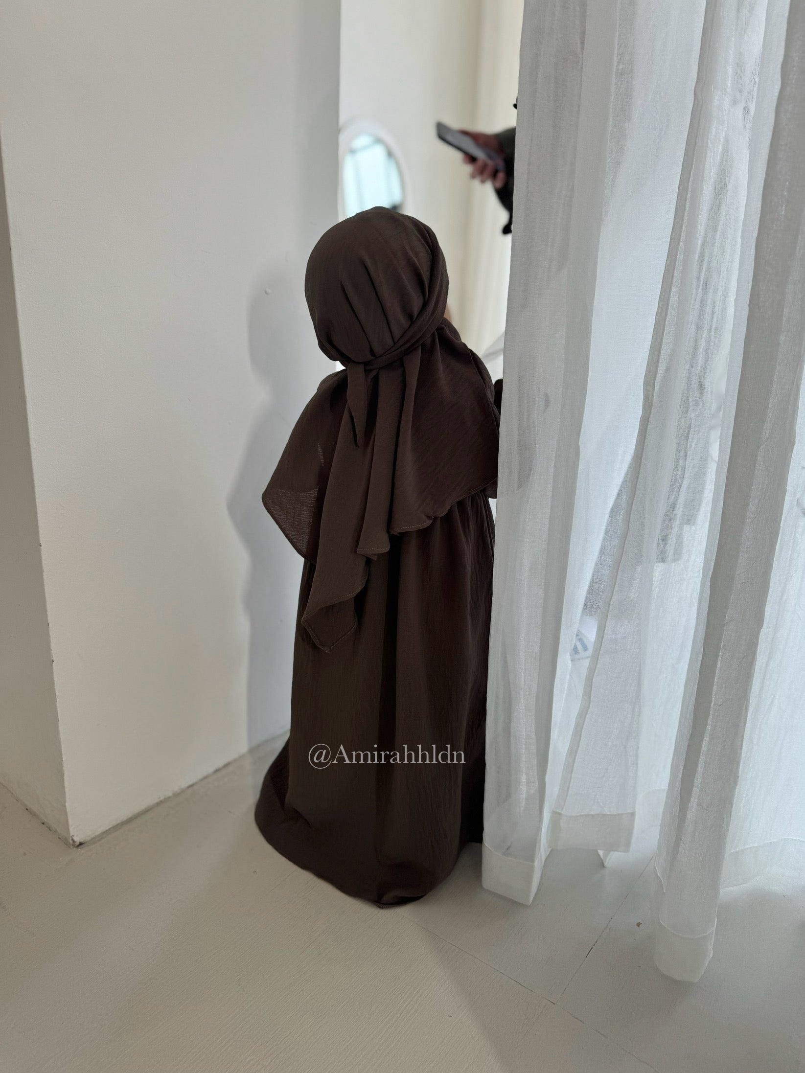 Kids Amanah abaya and Khimar set - Ruffle sleeve