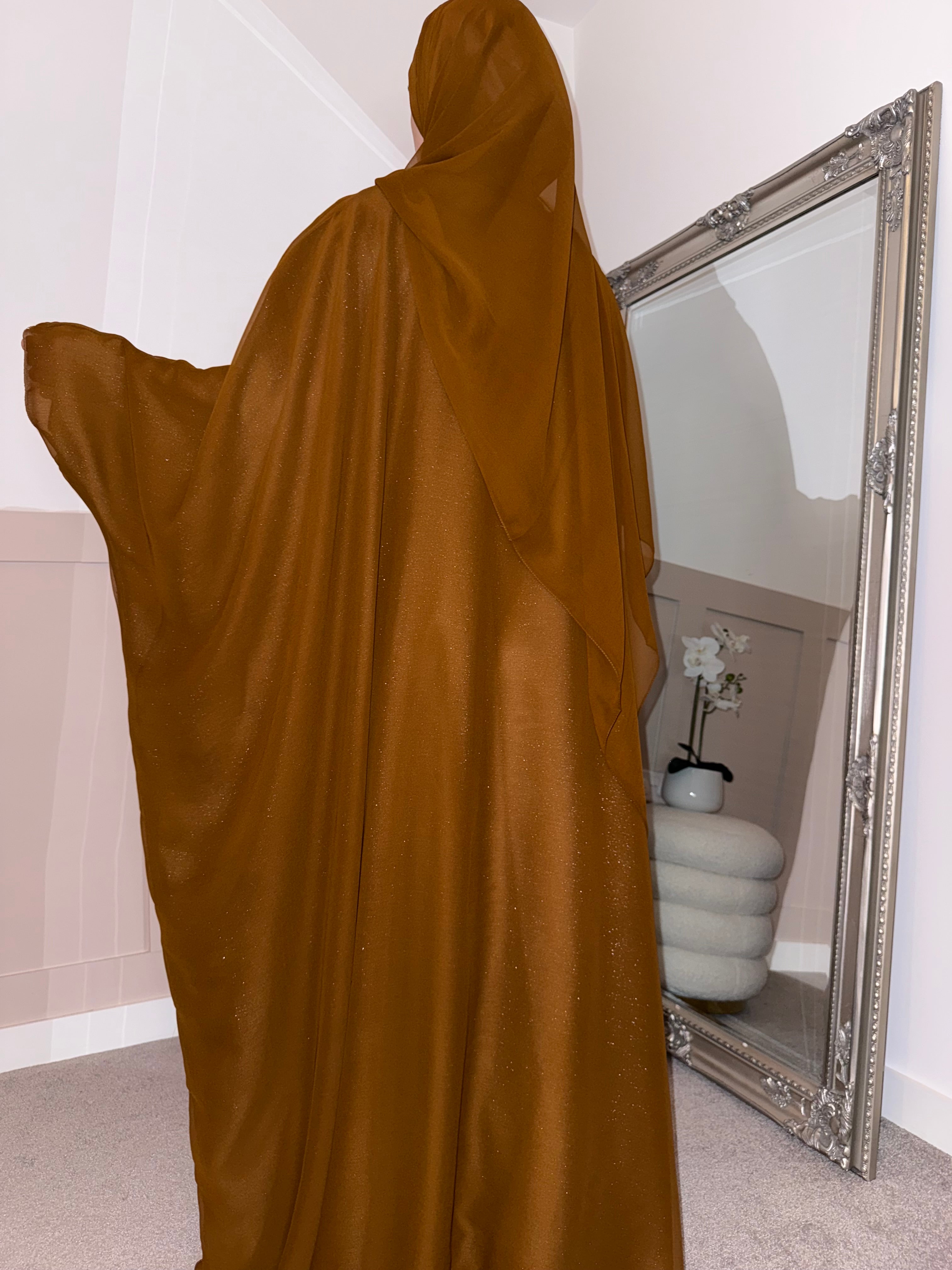 The Banaat abaya set