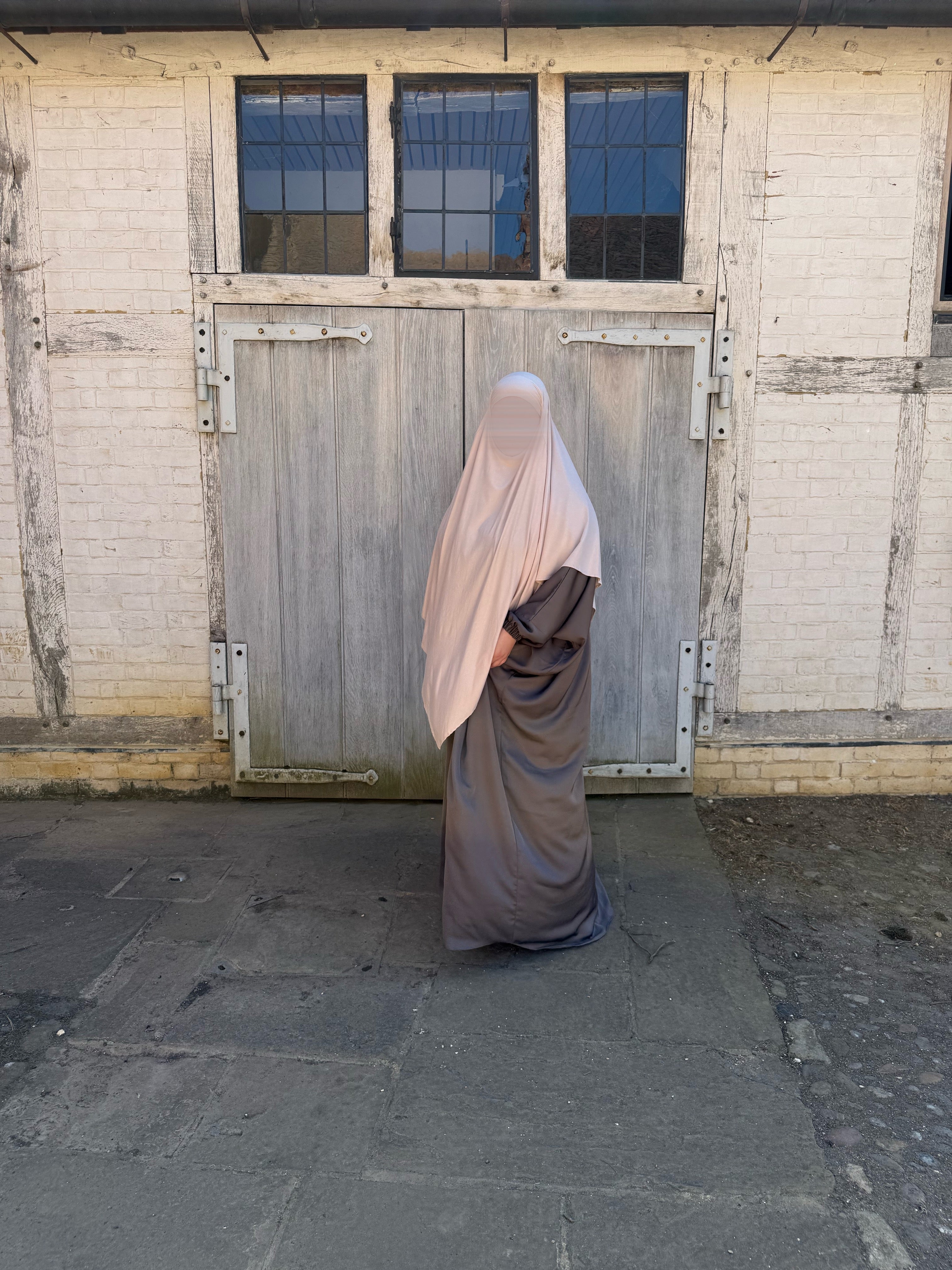 Taupe Elephant Princesa Abaya