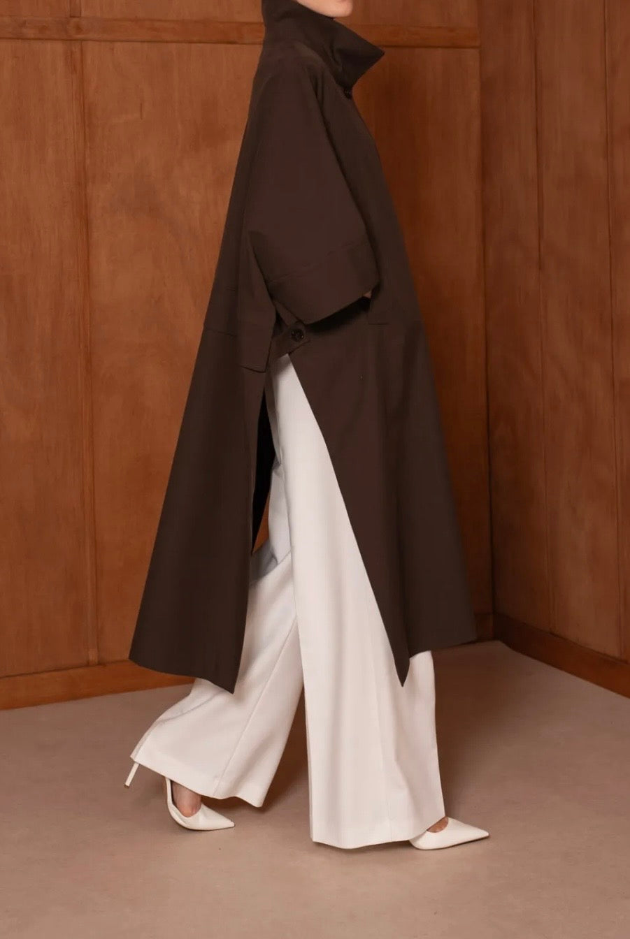 Lola Cape trench