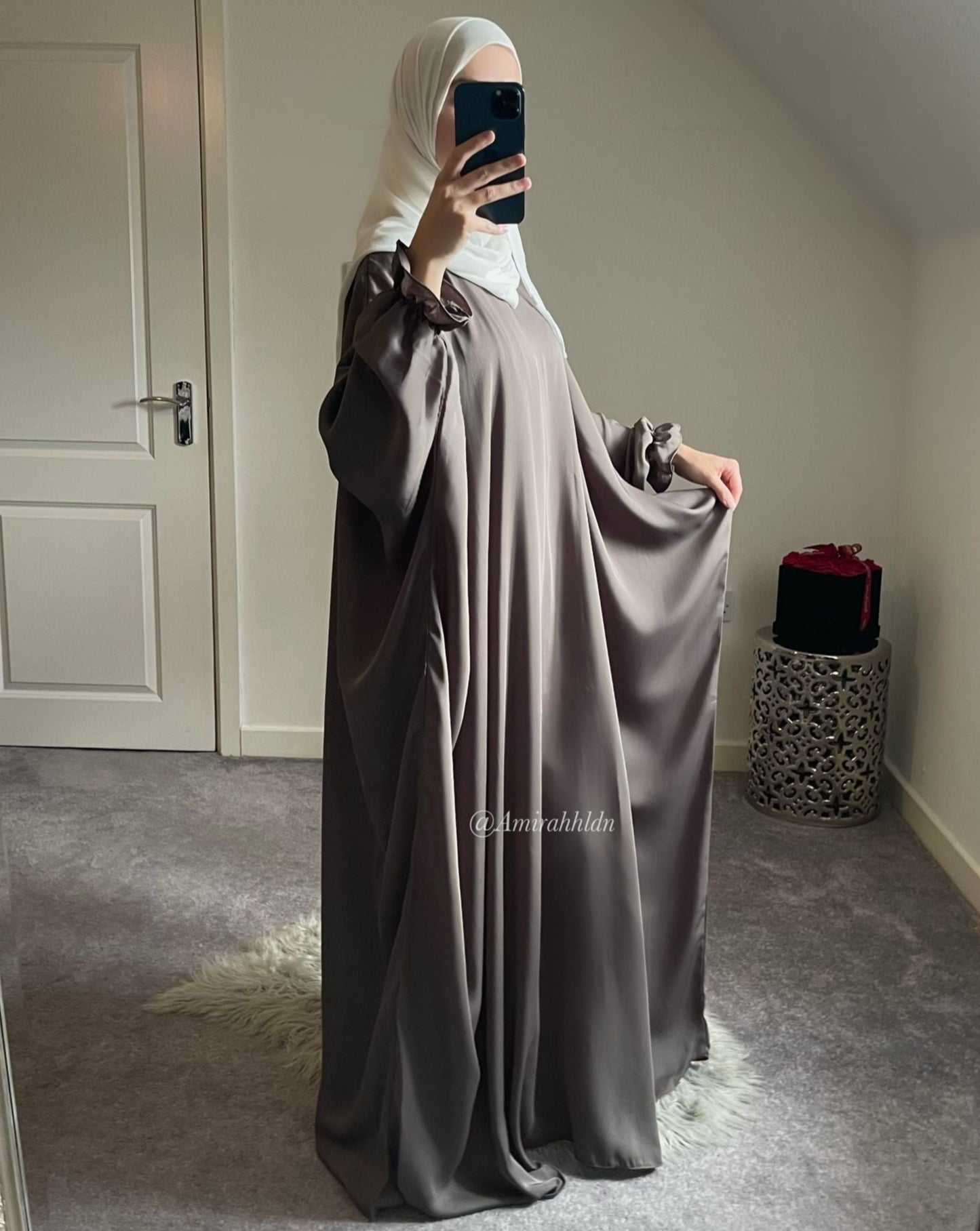 Light grey Ruffle sleeve abaya